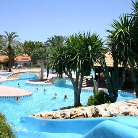 En Denia, Urbanizacion El Palmar Con Piscina, Toboganes Y Chiringuito *